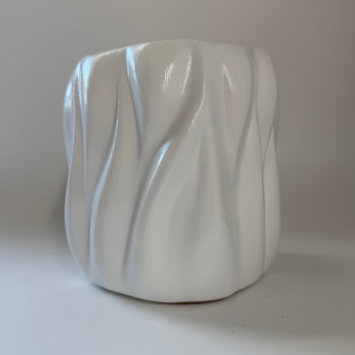 White Curva Vase