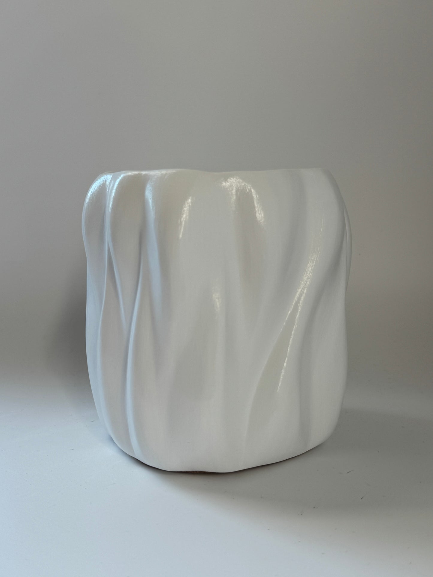 White Curva Vase